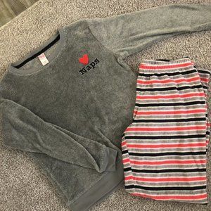 SO "Love Naps" Pajama Set